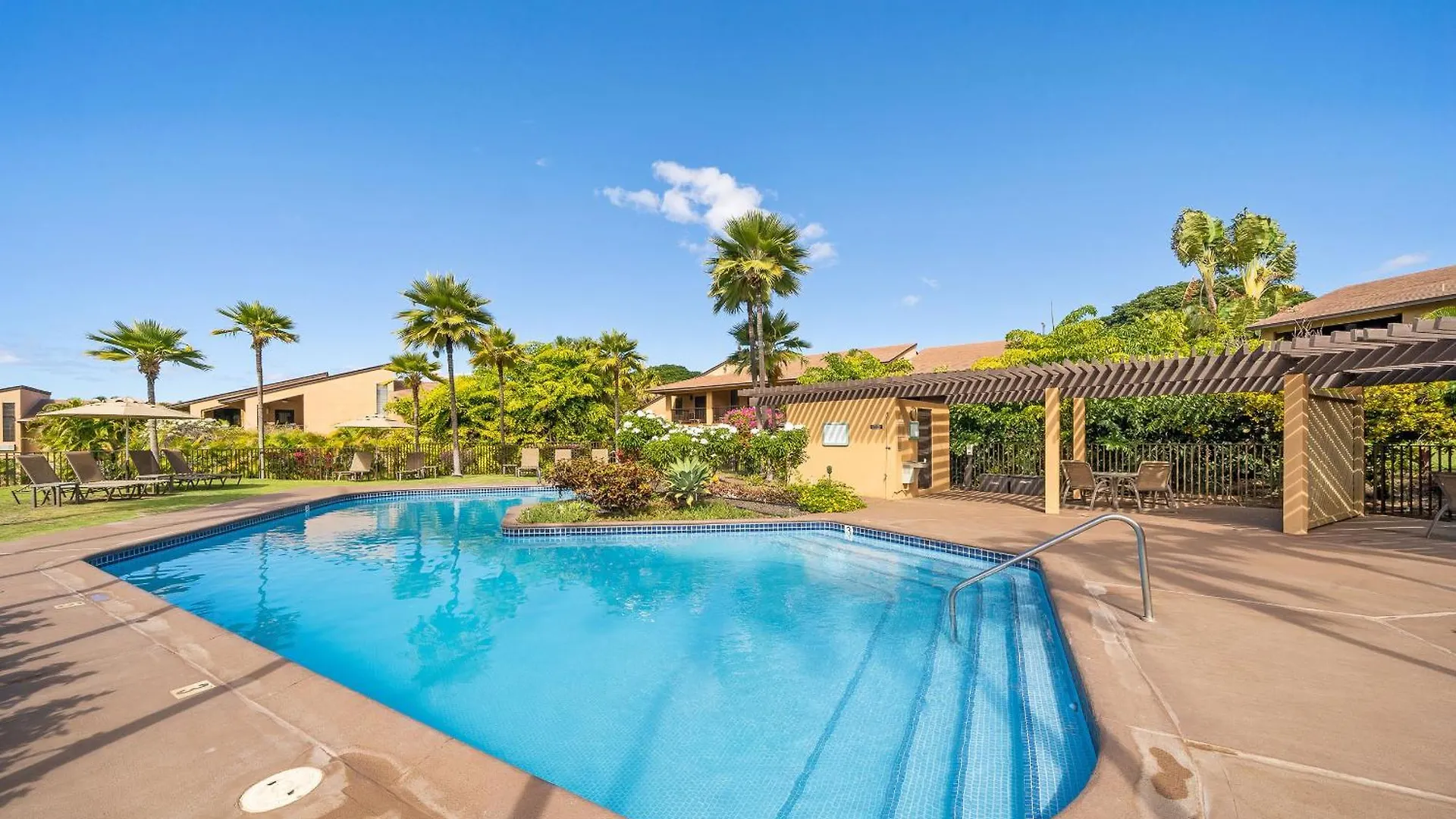 Wailea Ekolu 403, Prime Location, Stunning Ocean Views, Spacious Lanai, Split Ac